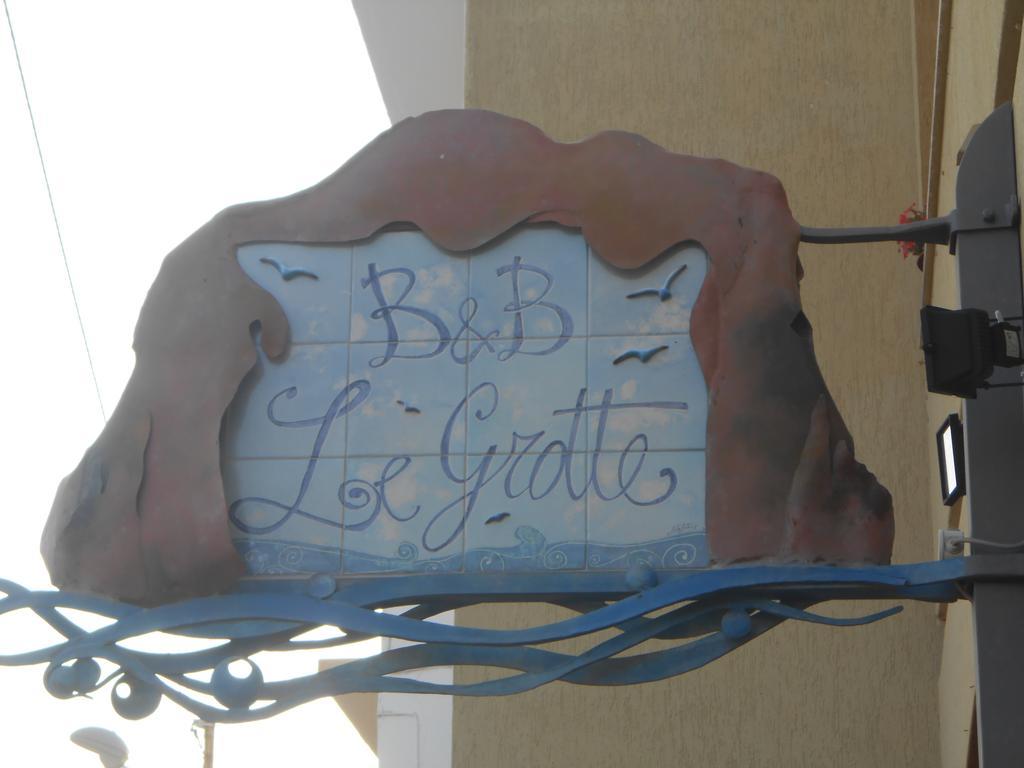 Le Grotte Bed & Breakfast Castro  Exterior photo